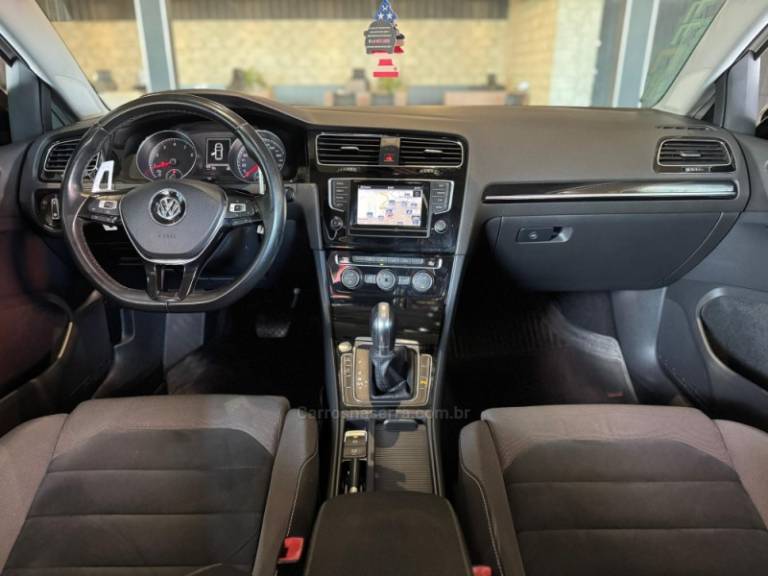 VOLKSWAGEN - GOLF - 2014/2014 - Branca - R$ 89.900,00