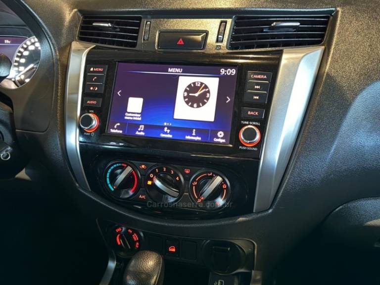 NISSAN - FRONTIER - 2022/2023 - Preta - R$ 183.900,00