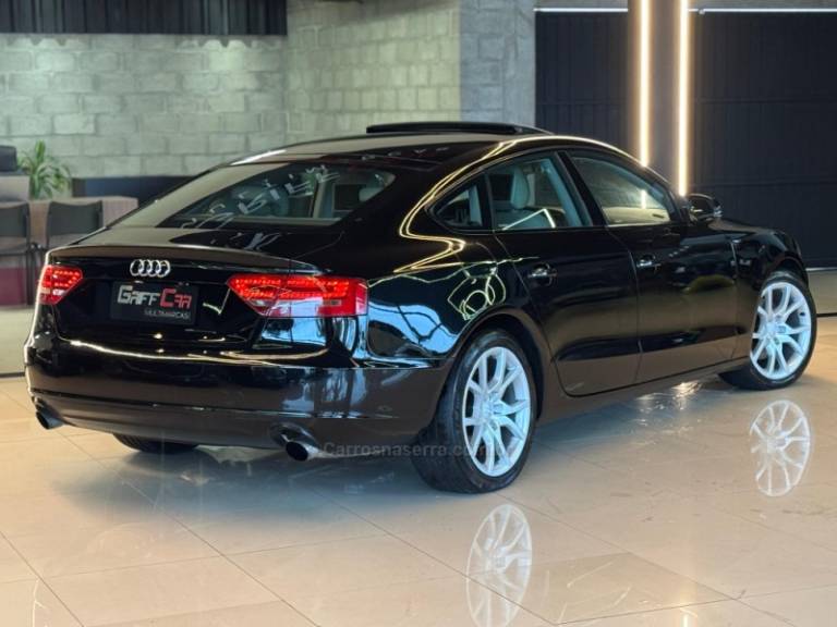 AUDI - A5 - 2011/2011 - Preta - R$ 54.900,00