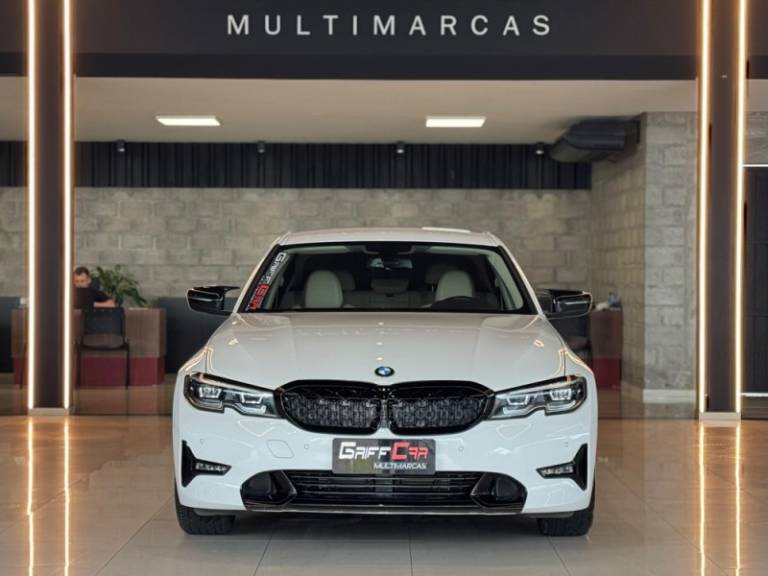 BMW - 320I - 2019/2020 - Branca - R$ 199.900,00