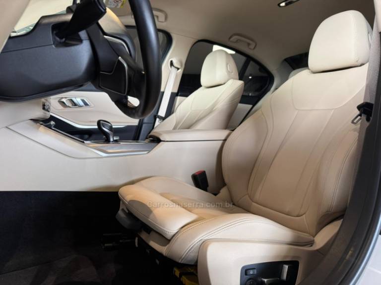 BMW - 320I - 2019/2020 - Branca - R$ 199.900,00