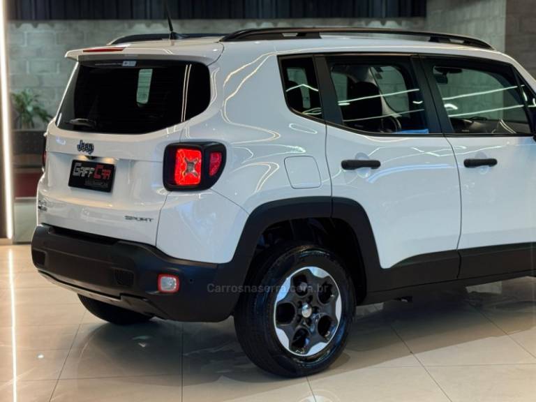 JEEP - RENEGADE - 2016/2017 - Branca - R$ 84.900,00