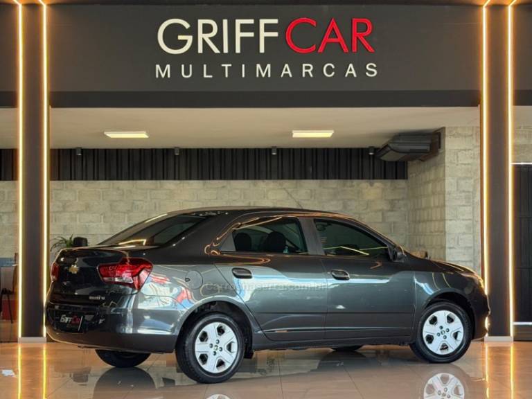 CHEVROLET - COBALT - 2016/2017 - Cinza - R$ 40.900,00