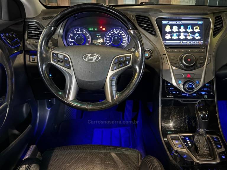 HYUNDAI - AZERA - 2012/2013 - Prata - R$ 83.900,00