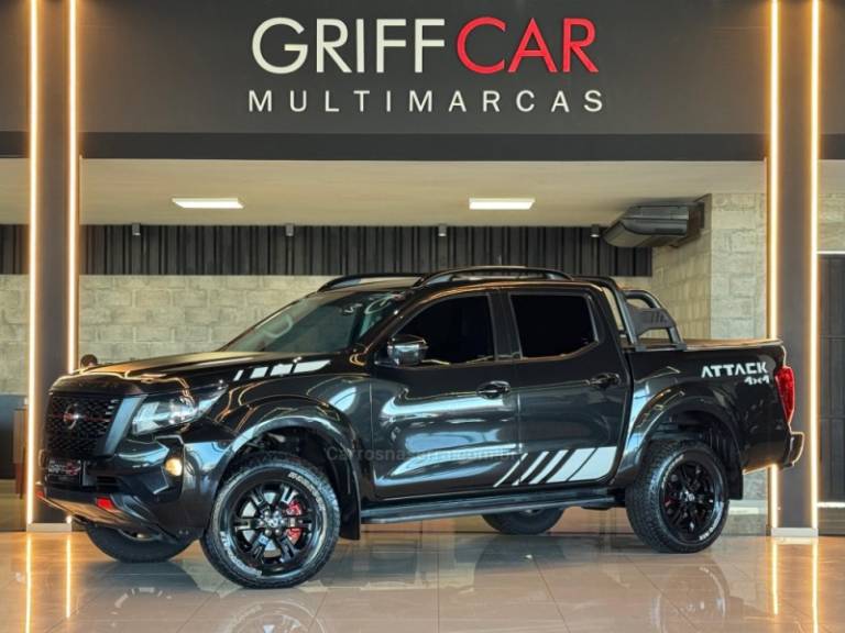 NISSAN - FRONTIER - 2022/2023 - Preta - R$ 183.900,00