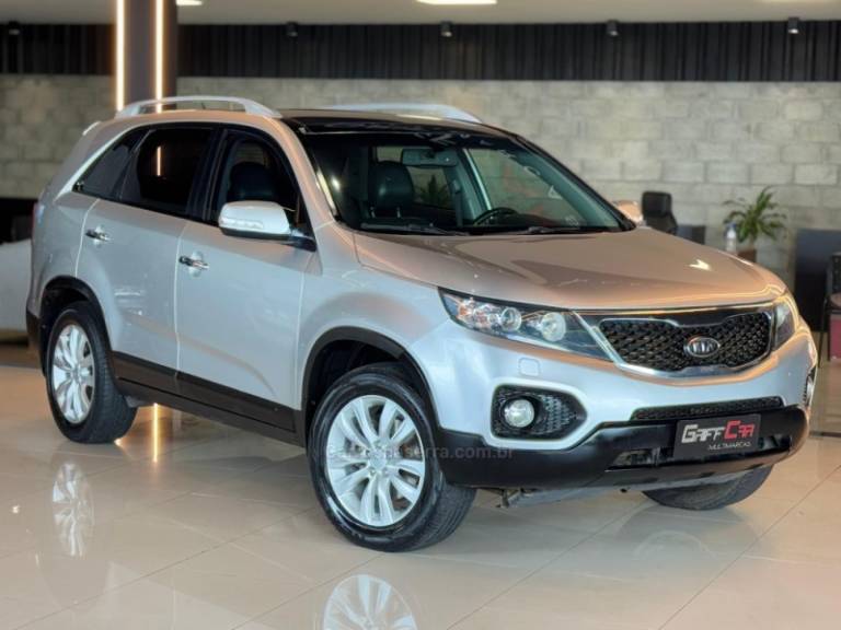 KIA MOTORS - SORENTO - 2010/2011 - Prata - R$ 54.900,00