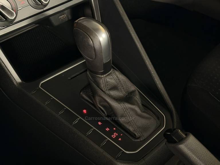 VOLKSWAGEN - VIRTUS - 2021/2022 - Branca - R$ 91.900,00