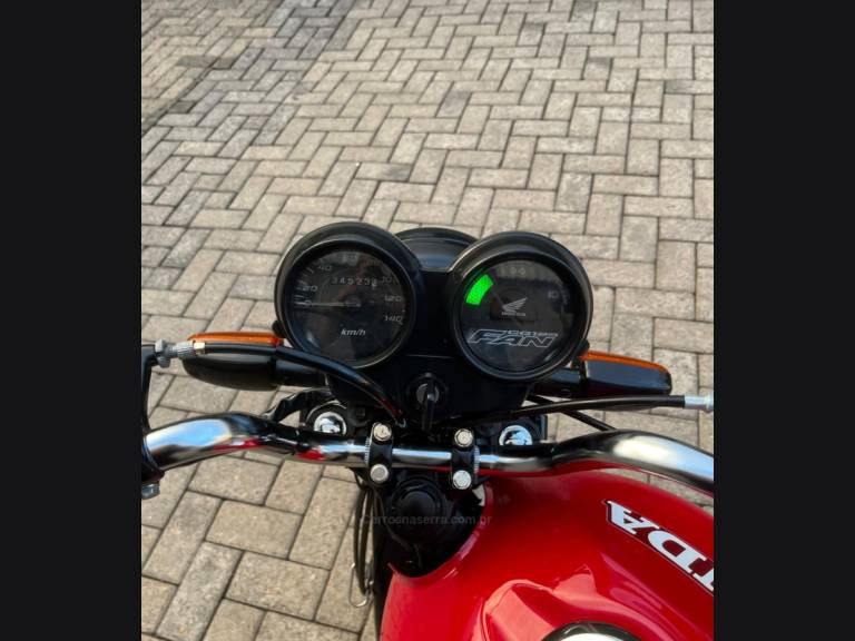 HONDA - CG 125 - 2006/2006 - Vermelha - Sob Consulta