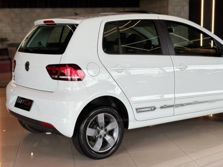 VOLKSWAGEN - FOX - 2018/2019 - Branca - R$ 67.900,00