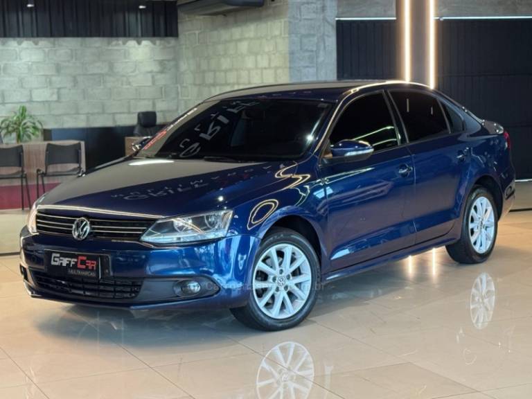 VOLKSWAGEN - JETTA - 2011/2012 - Azul - R$ 61.900,00