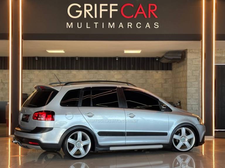 VOLKSWAGEN - SPACE CROSS - 2013/2013 - Prata - R$ 52.900,00