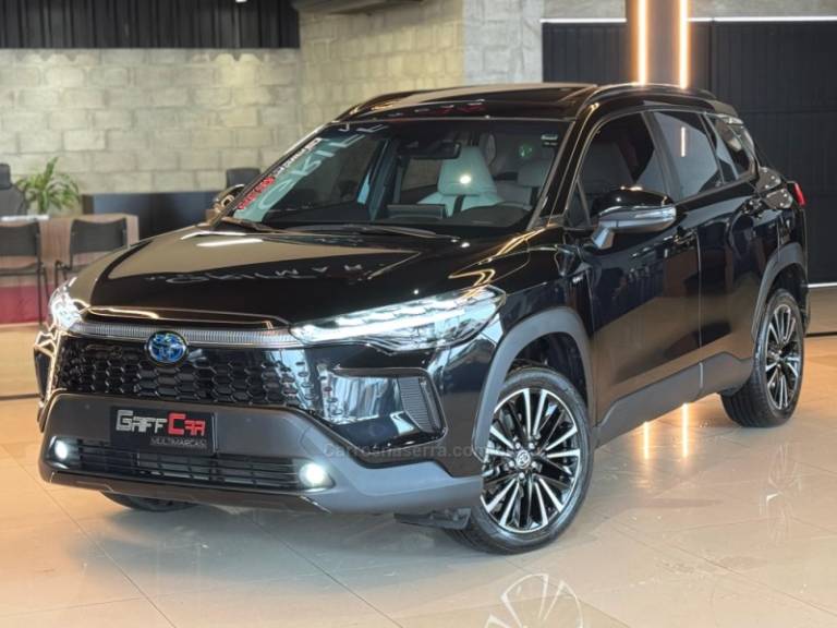 TOYOTA - COROLLA - 2024/2025 - Preta - R$ 205.900,00