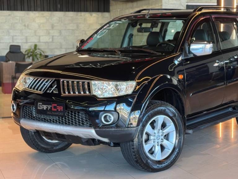 MITSUBISHI - PAJERO DAKAR - 2011/2012 - Preta - R$ 109.900,00
