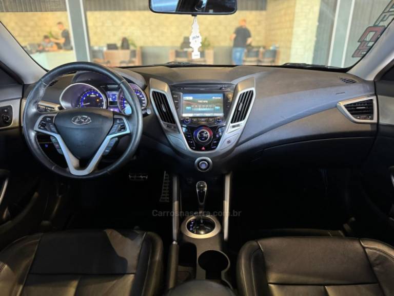 HYUNDAI - VELOSTER - 2012/2013 - Preta - R$ 67.900,00