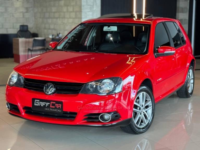 VOLKSWAGEN - GOLF - 2011/2012 - Vermelha - R$ 59.900,00