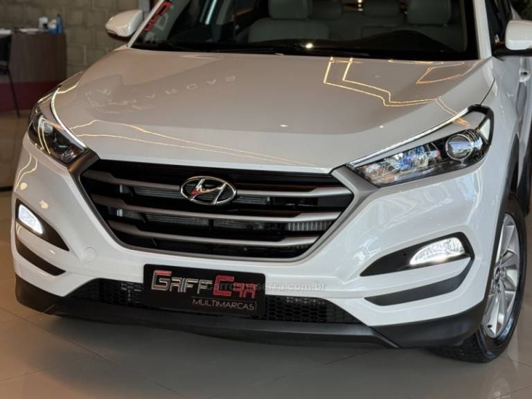 HYUNDAI - TUCSON - 2017/2018 - Branca - R$ 104.900,00