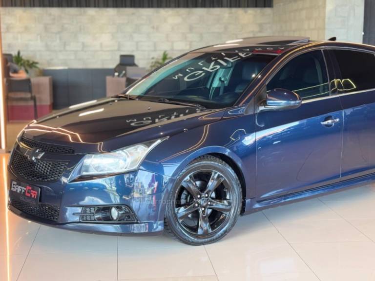 CHEVROLET - CRUZE - 2013/2014 - Azul - R$ 76.900,00