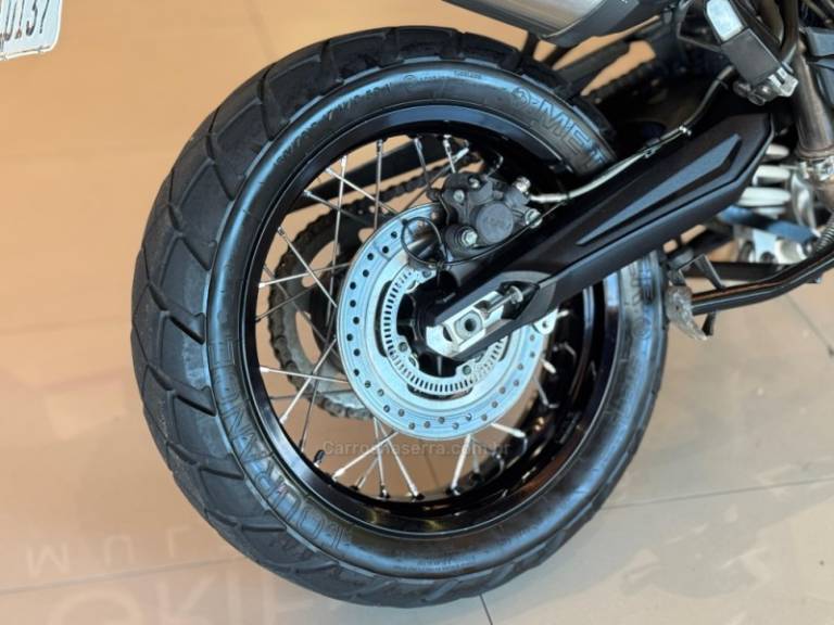 TRIUMPH - TIGER 800 XCX - 2016/2017 - Preta - R$ 49.900,00