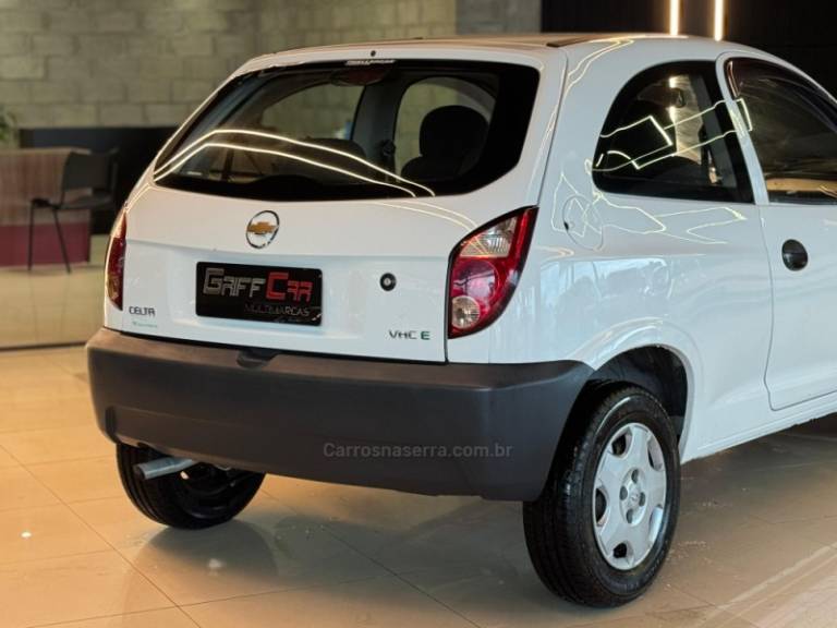 CHEVROLET - CELTA - 2011/2011 - Branca - R$ 19.900,00