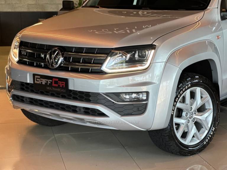 VOLKSWAGEN - AMAROK - 2018/2019 - Prata - R$ 163.900,00