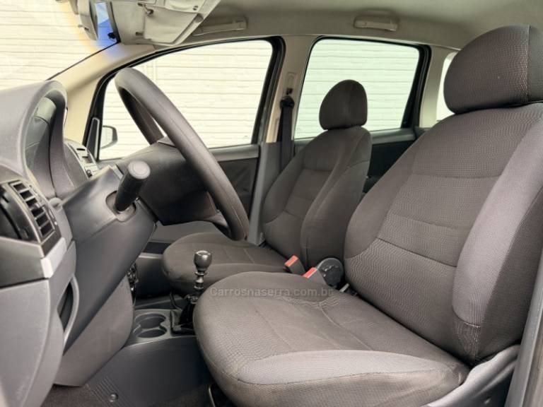 FIAT - IDEA - 2008/2008 - Cinza - R$ 25.900,00