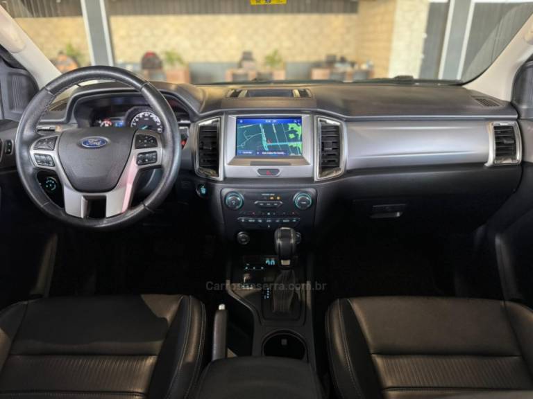 FORD - RANGER - 2021/2022 - Branca - R$ 199.900,00