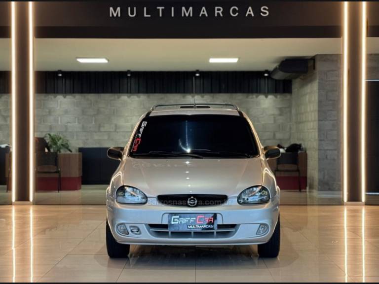 CHEVROLET - CORSA - 2003/2003 - Prata - R$ 32.900,00