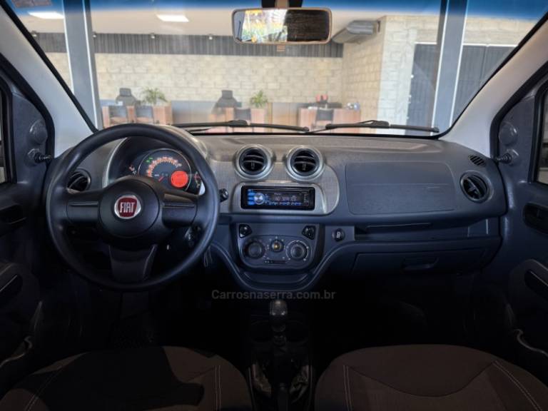 FIAT - UNO - 2014/2014 - Prata - R$ 39.900,00