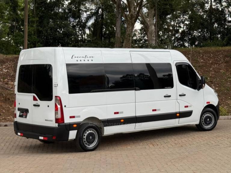 RENAULT - MASTER - 2014/2014 - Branca - R$ 159.900,00