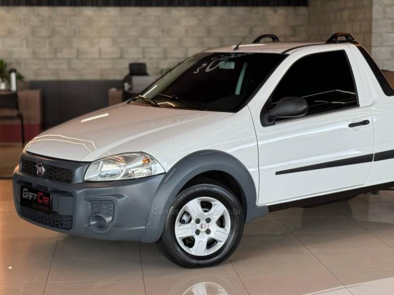 FIAT - STRADA - 2015/2015 - Branca - R$ 52.900,00