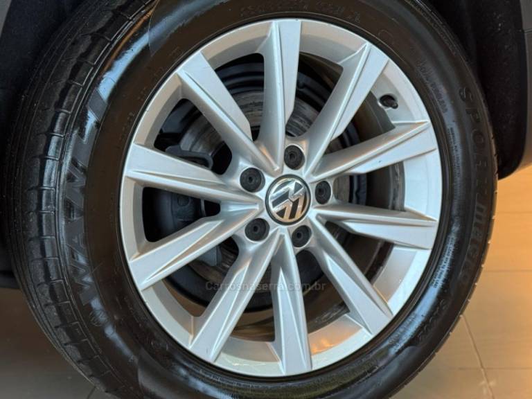VOLKSWAGEN - TIGUAN - 2011/2012 - Preta - R$ 69.900,00