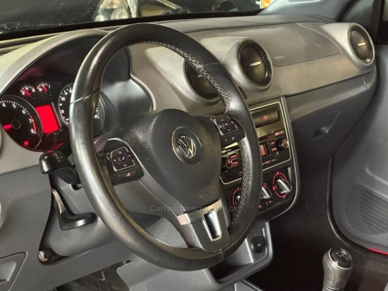 VOLKSWAGEN - GOL - 2014/2015 - Vermelha - R$ 54.900,00