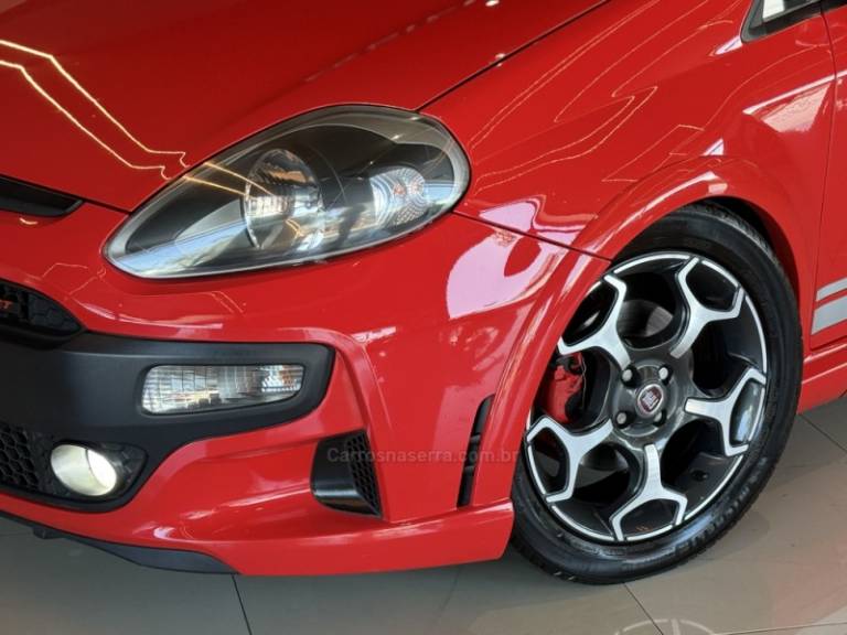 FIAT - PUNTO - 2014/2014 - Vermelha - R$ 89.900,00