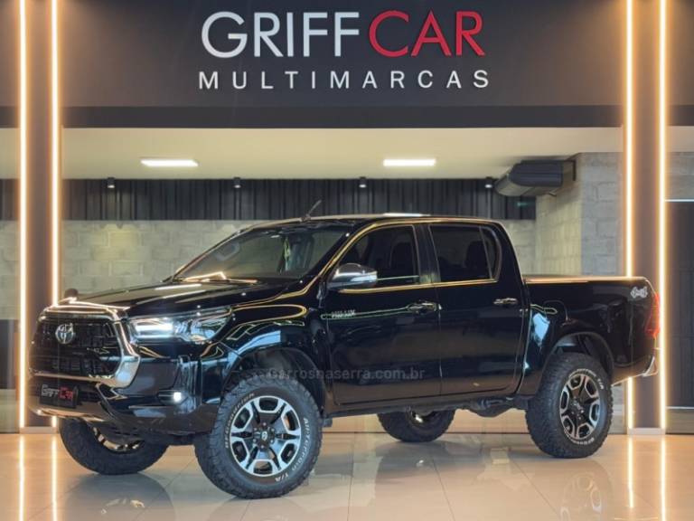 TOYOTA - HILUX - 2015/2016 - Preta - R$ 189.900,00