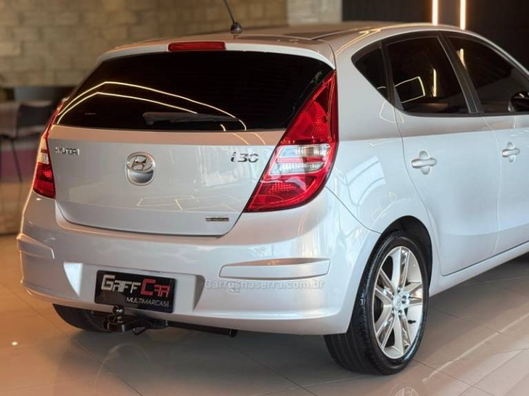 HYUNDAI - I30 - 2011/2012 - Prata - R$ 47.900,00