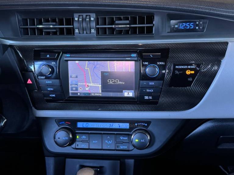 TOYOTA - COROLLA - 2015/2015 - Preta - R$ 87.900,00