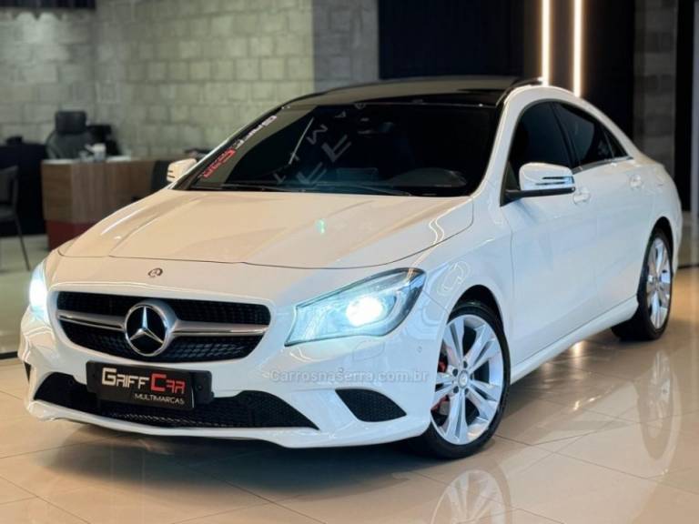 MERCEDES-BENZ - CLA 200 - 2014/2015 - Branca - R$ 119.900,00