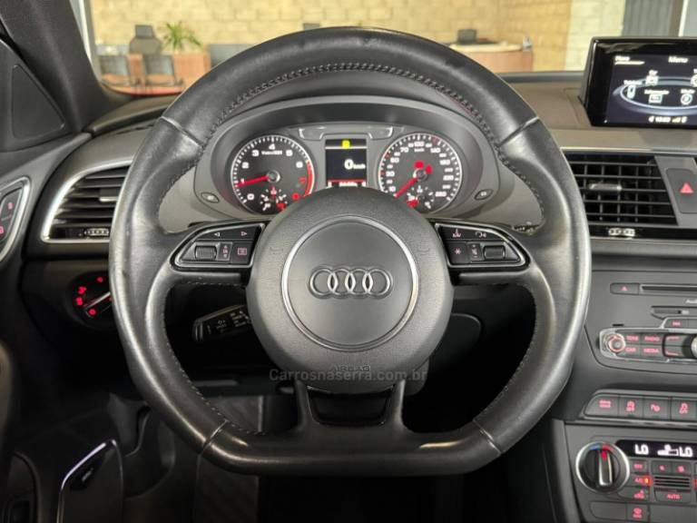 AUDI - Q3 - 2018/2019 - Branca - Sob Consulta