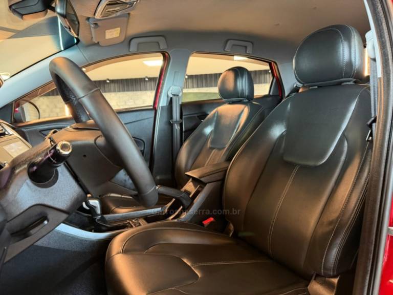 CHERY - TIGGO - 2021/2022 - Vermelha - R$ 69.900,00