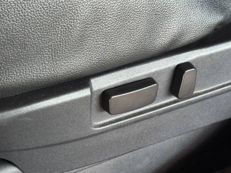 MITSUBISHI - OUTLANDER - 2013/2014 - Branca - R$ 81.900,00