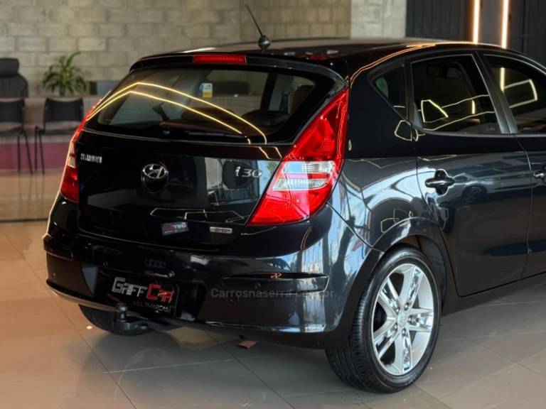 HYUNDAI - I30 - 2009/2010 - Preta - R$ 46.900,00