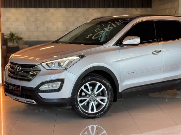 HYUNDAI - SANTA FÉ - 2013/2014 - Prata - R$ 97.900,00