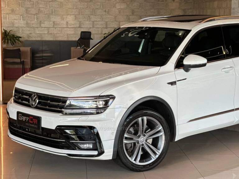 VOLKSWAGEN - TIGUAN - 2019/2020 - Branca - R$ 179.900,00