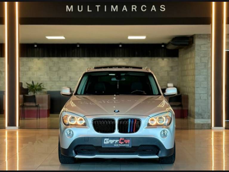 BMW - X1 - 2011/2012 - Prata - R$ 79.900,00