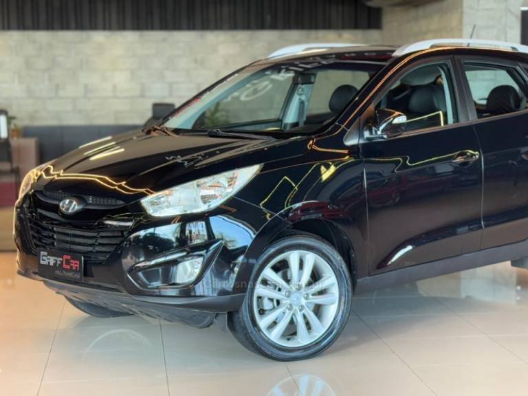 HYUNDAI - IX35 - 2015/2016 - Preta - R$ 81.900,00