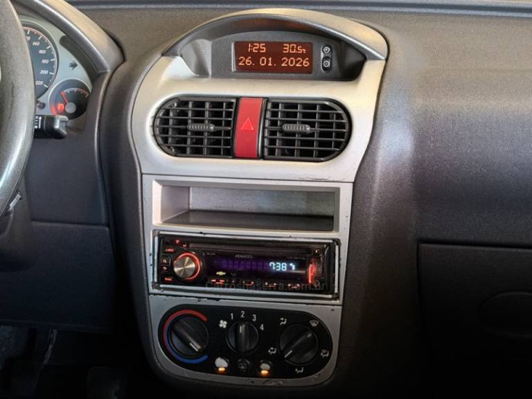 CHEVROLET - CORSA - 2007/2008 - Branca - R$ 36.900,00