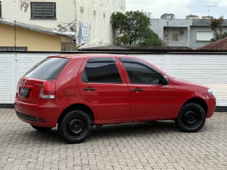 FIAT - PALIO - 2009/2010 - Vermelha - R$ 19.900,00