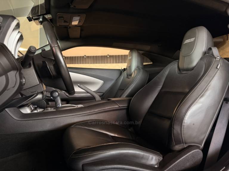 CHEVROLET - CAMARO - 2013/2013 - Branca - R$ 218.900,00