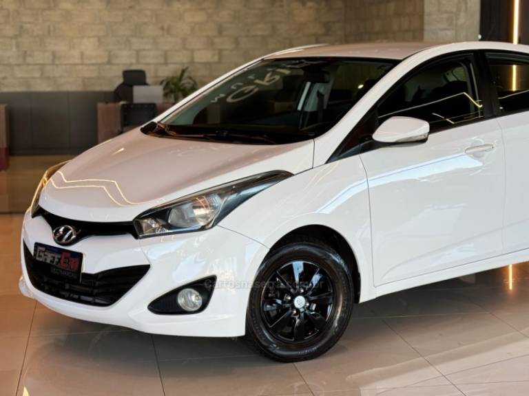 HYUNDAI - HB20 - 2013/2014 - Branca - R$ 44.900,00