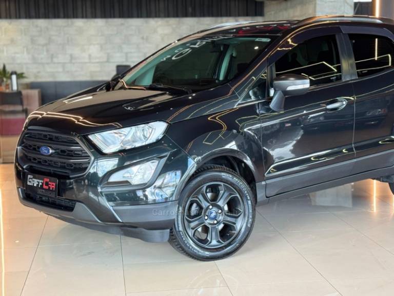 FORD - ECOSPORT - 2018/2019 - Preta - R$ 76.900,00